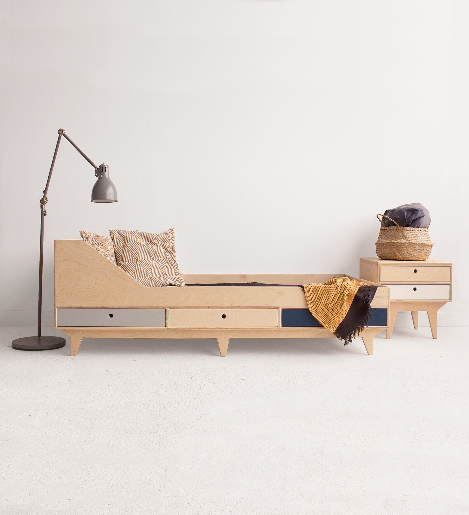 wood republic drewniane łóżko pojedyncze z drewna ze sklejki do sypialni dla dziecka