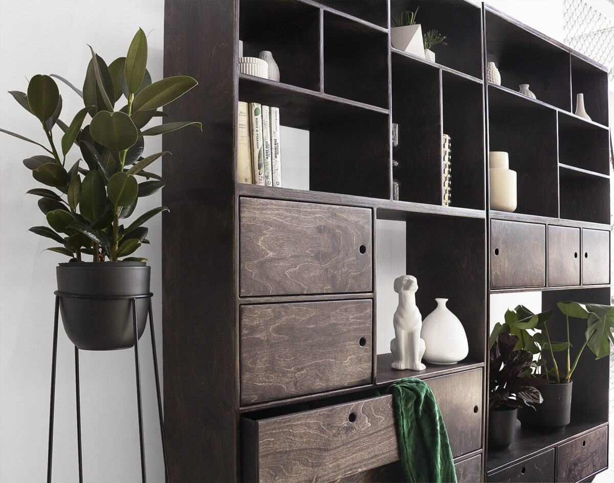 wood republic drewniany regał z drewna sklejki na książki do salonu
