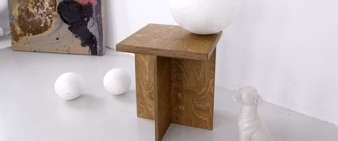 taboret stolik nocny stool nightstand table coffee sklejka plywood bauhaus japandi