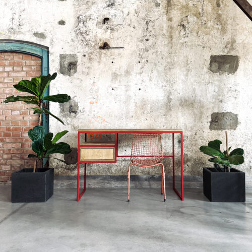 sklejka plywood metal loft biurko minimal desk color kolorowy